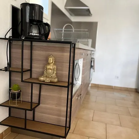5 Pers Dans Avec Piscine Face A La Solenzara Appartement