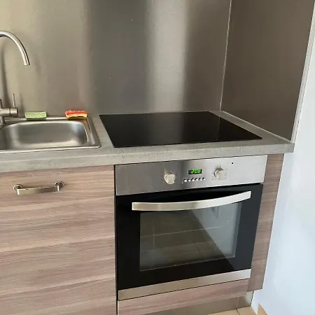5 Pers Dans Avec Piscine Face A La Solenzara Appartement