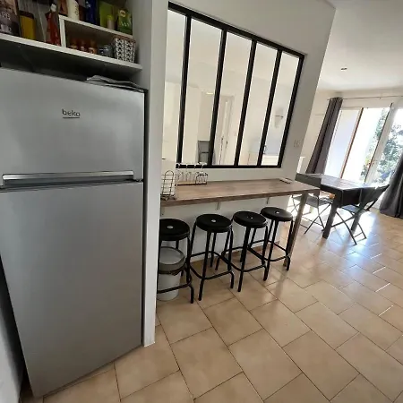 5 Pers Dans Avec Piscine Face A La Solenzara Appartement *